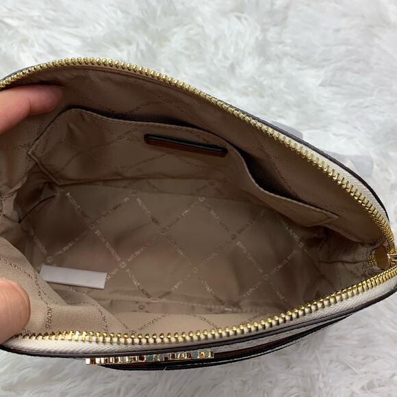 NWT MICHAEL KORS Jet Set Travel Medium Logo Dome Crossbody Bag - Picture 5 of 10